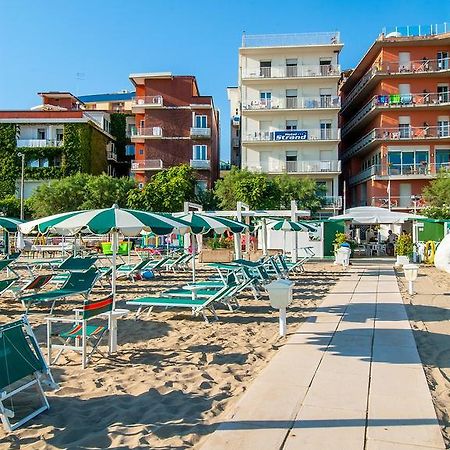 Strand Hotel Gabicce Mare Exterior foto